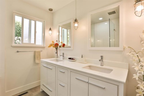 1239 Ioco Road, Port Moody, BC 