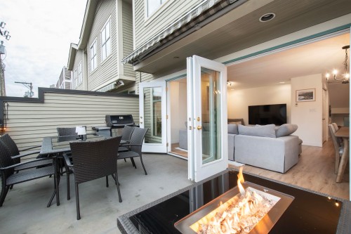 5-229 8Th Street E, North Vancouver, BC 