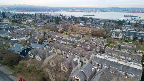 5-229 8Th Street E, North Vancouver, BC 