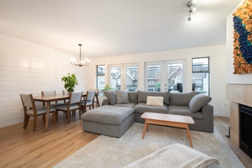 5-229 8Th Street E, North Vancouver, BC 