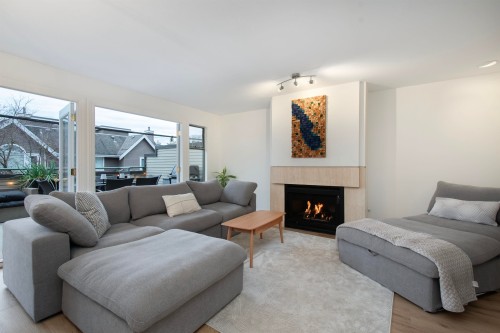 5-229 8Th Street E, North Vancouver, BC 