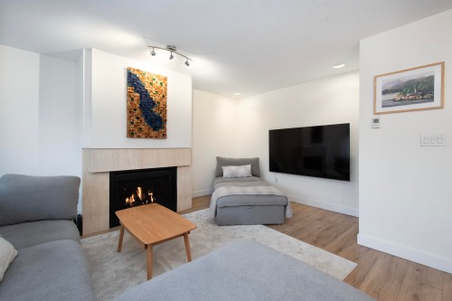 5-229 8Th Street E, North Vancouver, BC 