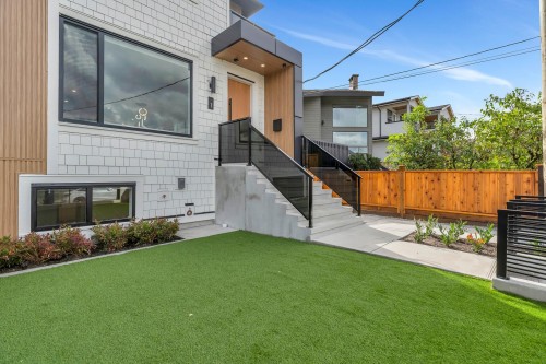 1-7750 Mayfield Street, Burnaby, BC 