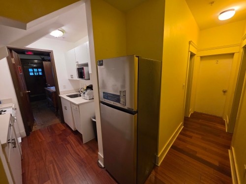 387 13Th Avenue W, Vancouver, BC 