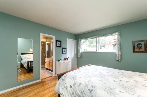 4302 Carolyn Drive, North Vancouver, BC 