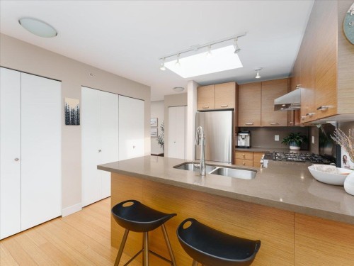 402-3732 Mt Seymour Parkway, North Vancouver, BC 