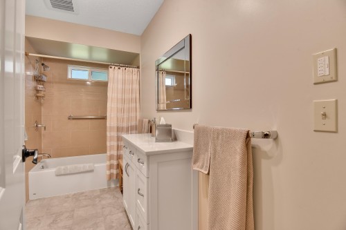 1348 Compston Crescent, Delta, BC 