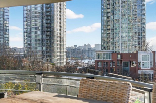 603-1009 Expo Boulevard, Vancouver, BC 