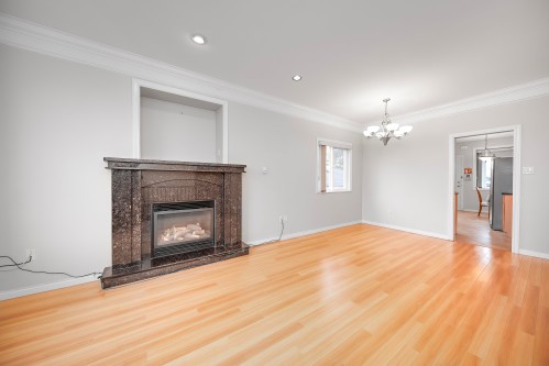 3320 43Rd Avenue E, Vancouver, BC 