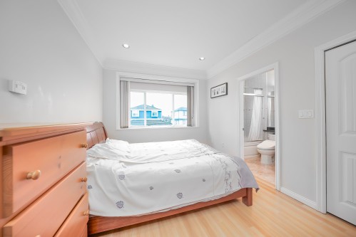 3320 43Rd Avenue E, Vancouver, BC 