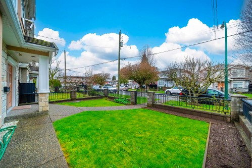 3320 43Rd Avenue E, Vancouver, BC 