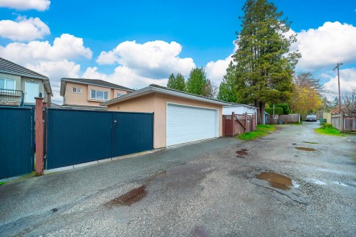 3320 43Rd Avenue E, Vancouver, BC 