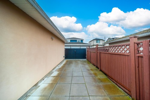 3320 43Rd Avenue E, Vancouver, BC 