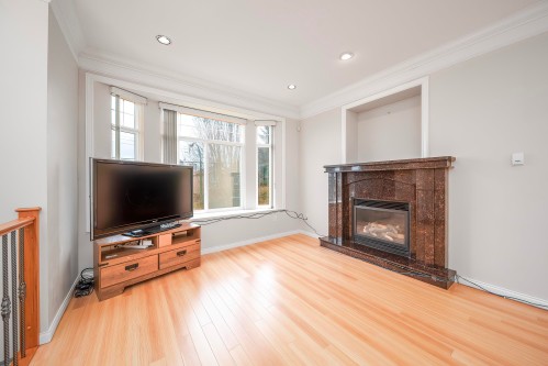 3320 43Rd Avenue E, Vancouver, BC 