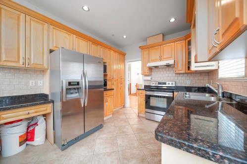 3320 43Rd Avenue E, Vancouver, BC 