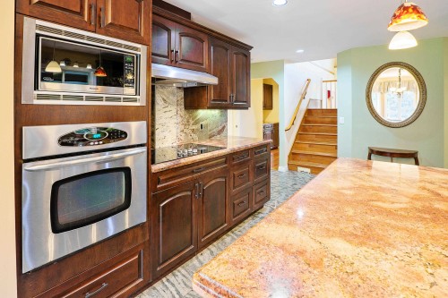 26245 124 Avenue, Maple Ridge, BC 