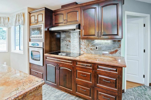 26245 124 Avenue, Maple Ridge, BC 