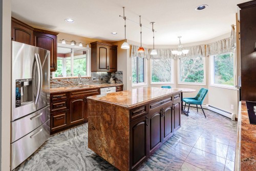 26245 124 Avenue, Maple Ridge, BC 