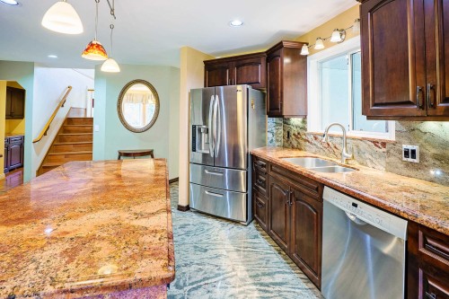 26245 124 Avenue, Maple Ridge, BC 