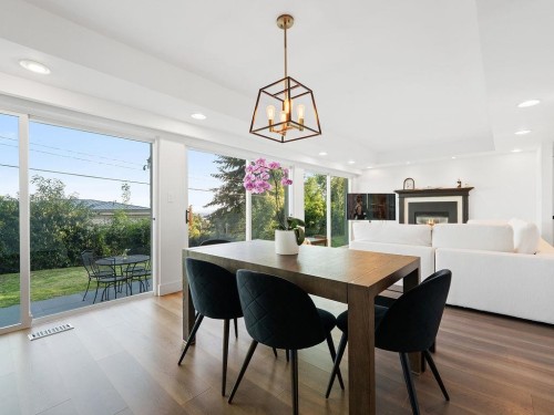 1040 Crestline Road, West Vancouver, BC 