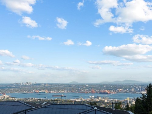 1040 Crestline Road, West Vancouver, BC 