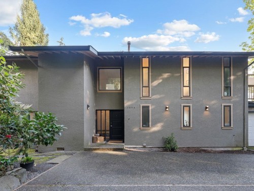 1040 Crestline Road, West Vancouver, BC 