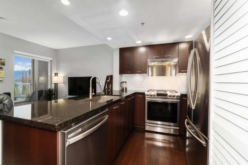 213-1288 Chesterfield Avenue, North Vancouver, BC 