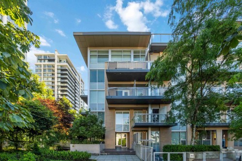 213-1288 Chesterfield Avenue, North Vancouver, BC 