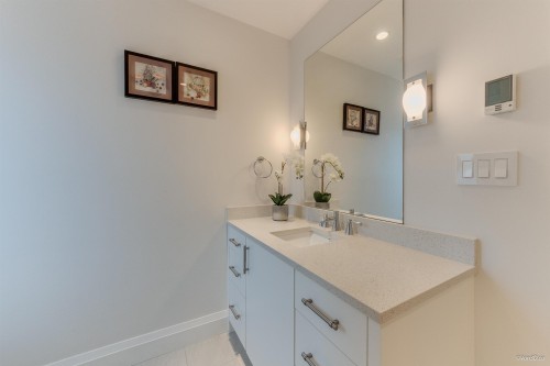 1020 Eyremount Drive, West Vancouver, BC 