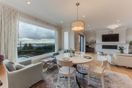 1020 Eyremount Drive, West Vancouver, BC 