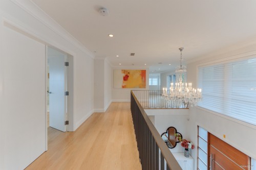 1020 Eyremount Drive, West Vancouver, BC 