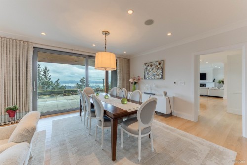 1020 Eyremount Drive, West Vancouver, BC 