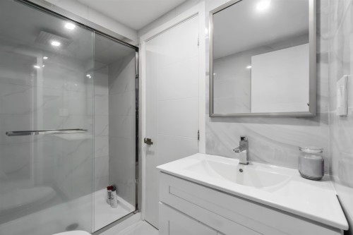 3837 Sunnycrest Drive, North Vancouver, BC 