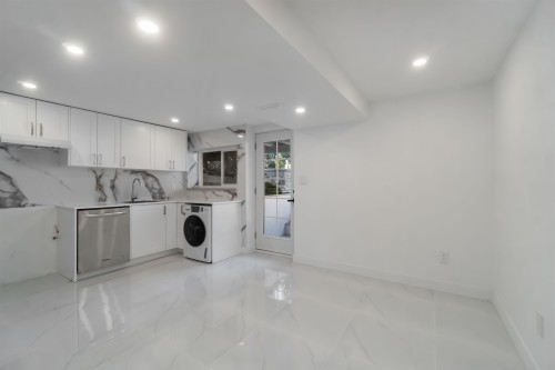 3837 Sunnycrest Drive, North Vancouver, BC 