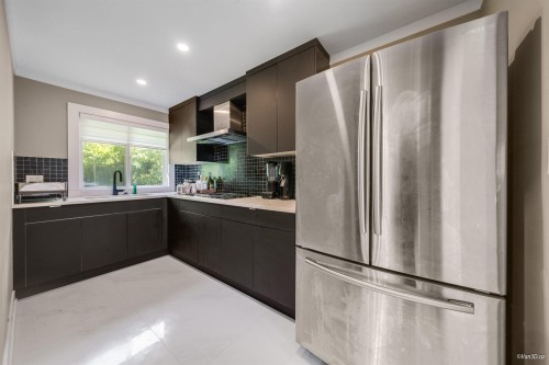 4000 Fisher Drive, Richmond, BC 