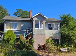 547 Fletcher Road N Gibsons, BC V0N 1V0