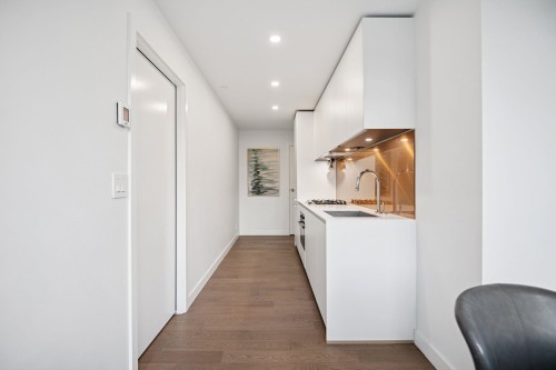 808-1480 Howe Street, Vancouver, BC 