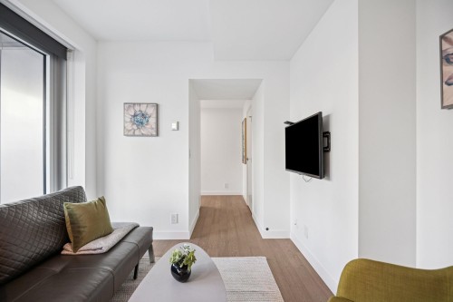 808-1480 Howe Street, Vancouver, BC 