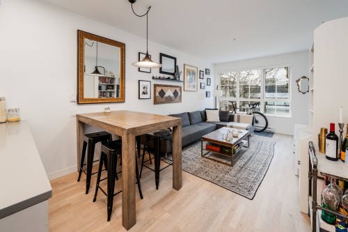 210-2468 Bayswater Street, Vancouver, BC 