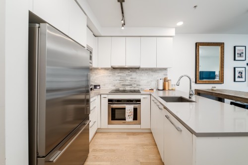 210-2468 Bayswater Street, Vancouver, BC 