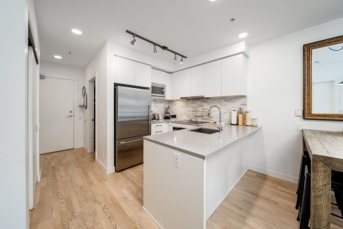 210-2468 Bayswater Street, Vancouver, BC 