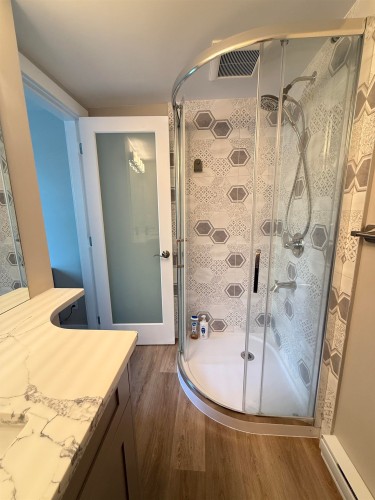 9566 Tomicki Avenue, Richmond, BC 