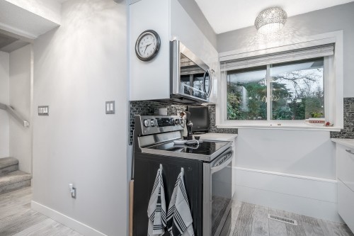 11956 214 Street, Maple Ridge, BC 