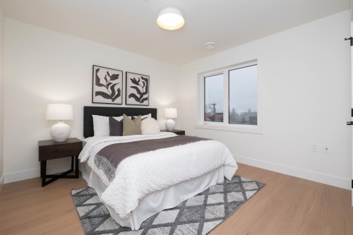 2-2667 Pender Street E, Vancouver, BC 