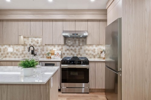 4-2667 Pender Street E, Vancouver, BC 