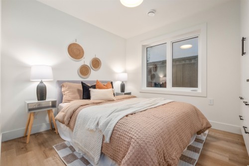 4-2667 Pender Street E, Vancouver, BC 