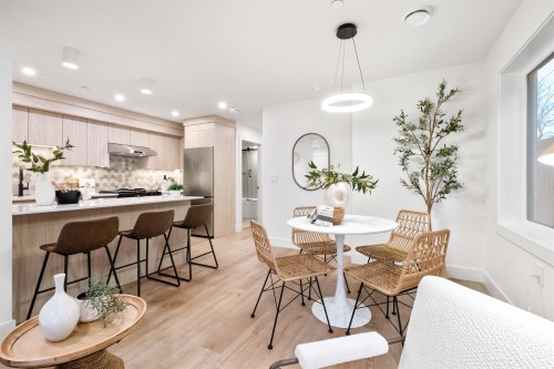 4-2667 Pender Street E, Vancouver, BC 