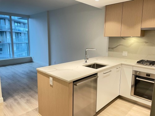 806-567 Clarke Road, Coquitlam, BC 