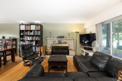 2041 Tompkins Crescent  North Vancouver, BC V7H 2C9