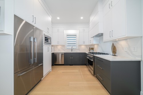 1-4210 Union Street, Burnaby, BC 